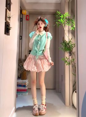 韩系甜美减龄复古绿色绑带针织马甲+打底衫+粉色花苞短裙三件套装