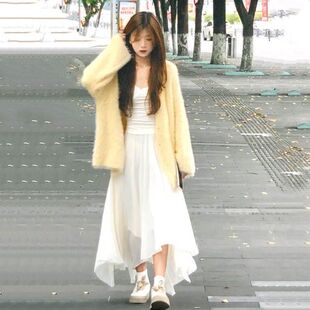 软糯毛衣针织外套两件套穿搭 吊带上衣 秋冬款 温柔风白色半身长裙