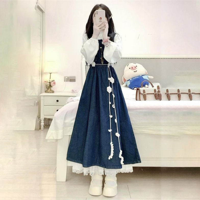 韩式温柔甜美学院风复古水洗牛仔背带裙搭配白色长袖衬衫两件套装