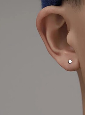 925银养耳洞耳钉男ins潮小众简约单只男士耳环迷你圆片耳饰黑色