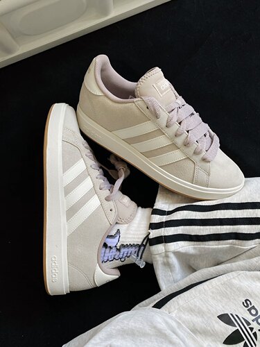 ADIDAS阿迪达斯 GRAND COURT 男子低帮复古运动休闲板鞋JR7076