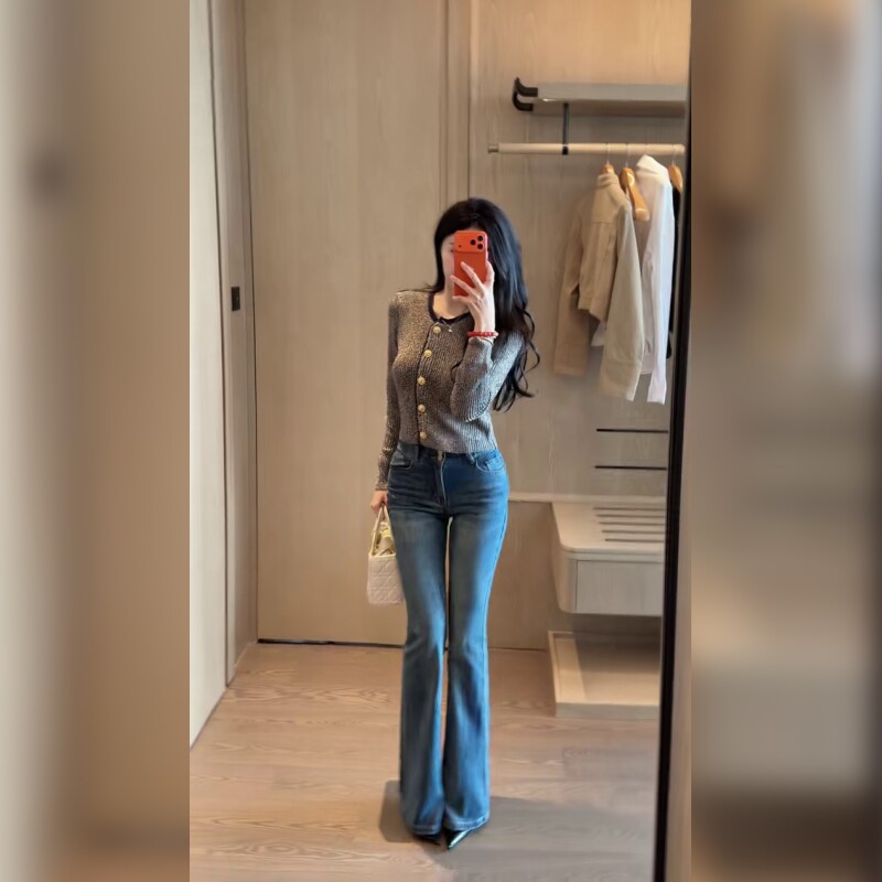 时尚低腰牛仔裤微喇裤常规版型修身显瘦展现独特风格百搭舒适