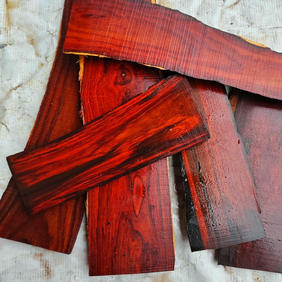 酸枝木料 红木木料 随机红木边角料 薄片书签料双面平雕刻贴片DIY