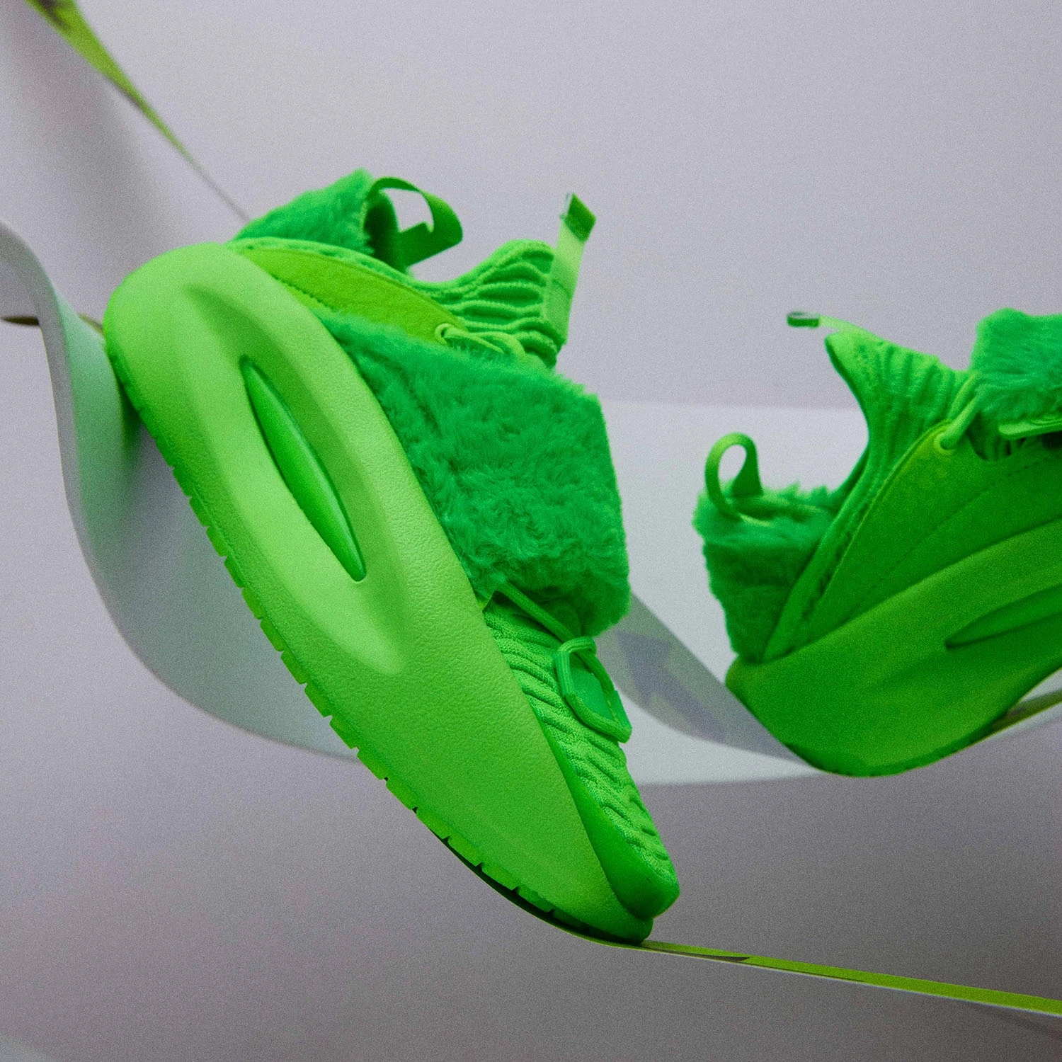 LINING李宁正品女22春夏云游荧光绿女款潮流运动 休闲鞋AZGS136-1