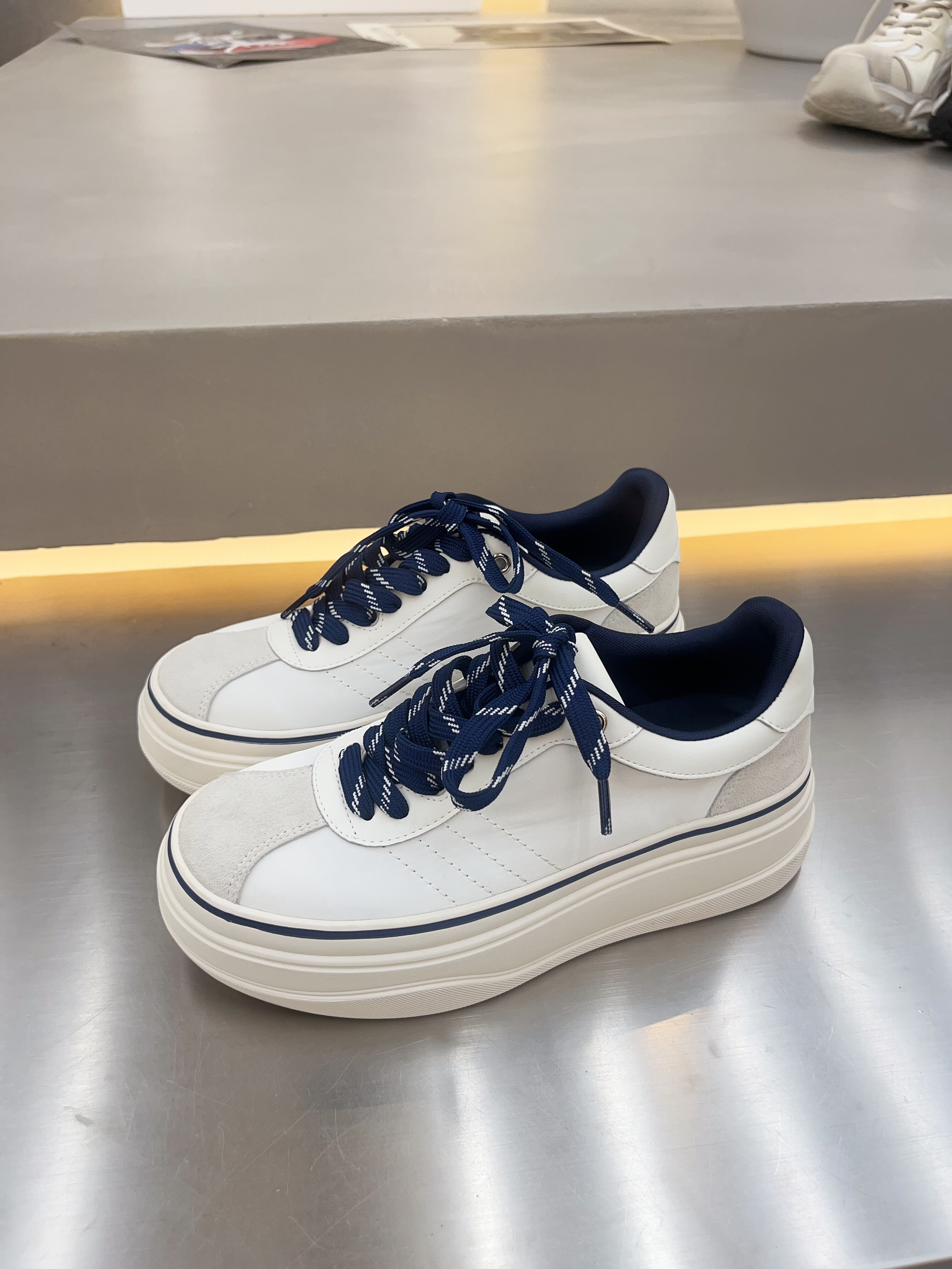 SGIRL TWTW厚底圆头系带小白鞋女2026春新款松糕百搭运动板鞋单鞋,女鞋,时尚休闲鞋,淘宝优惠券,粉丝福利购,淘宝优惠卷