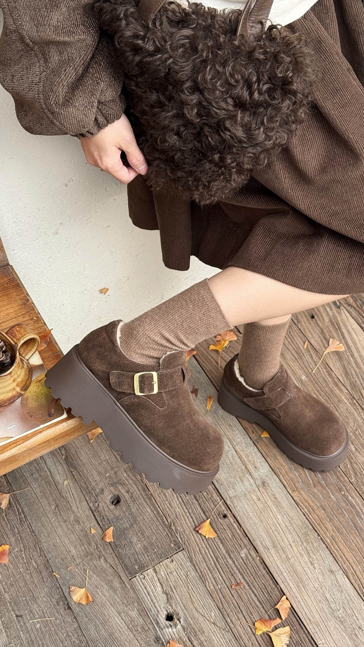 韩版厚底皮带扣圆头勃肯鞋