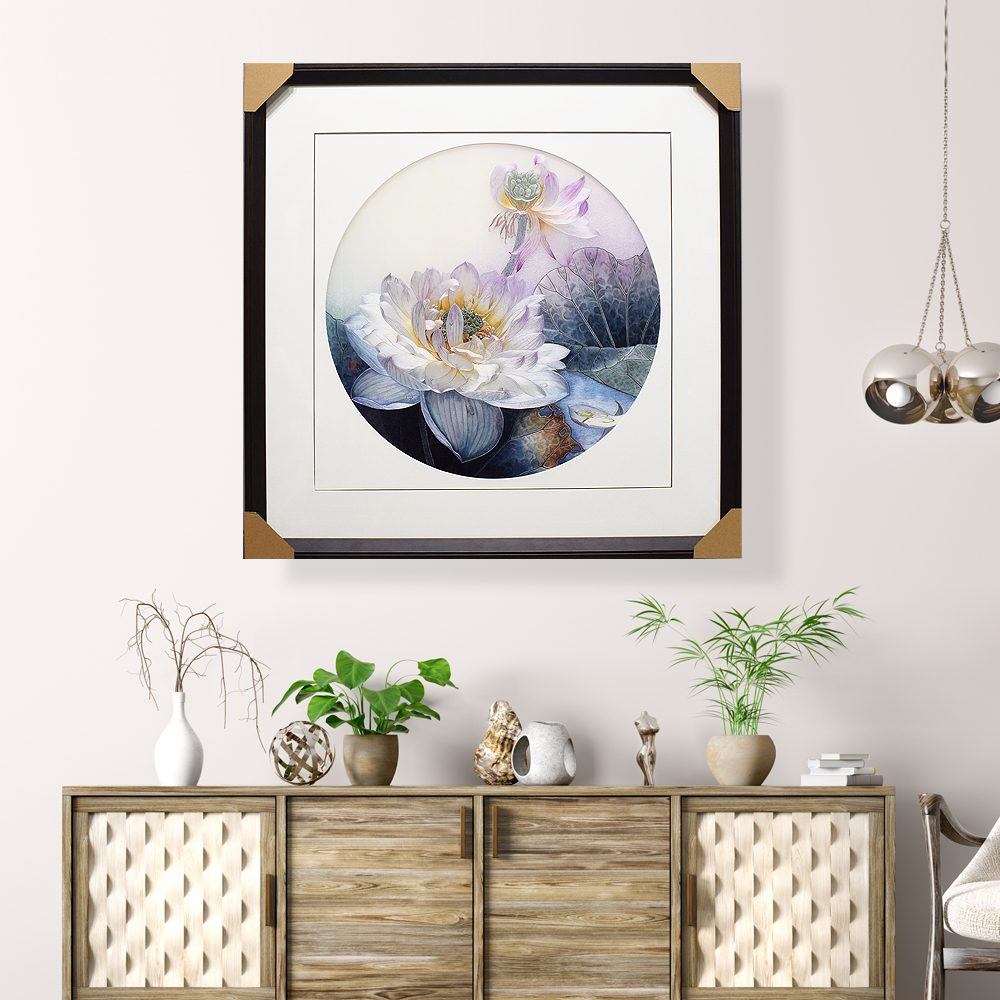 85*85顾氏手工苏绣荷花 淡雅圆形新中式紫荷挂画客厅玄关刺绣装饰图片