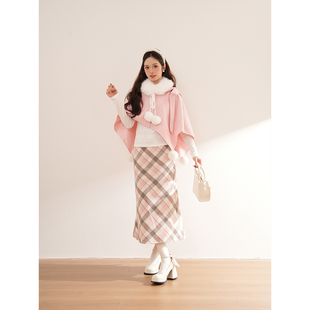 甜美可爱白色上衣+粉色斗篷+格纹半身裙三件套韩系百搭小众套装女