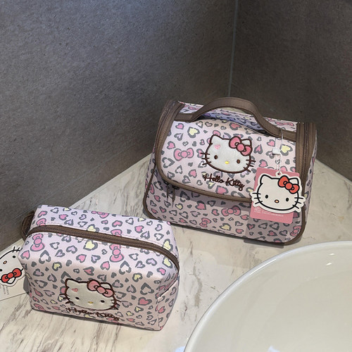 HelloKitty化妆包外出便携女旅行洗漱包大容量化妆品收纳手提包包