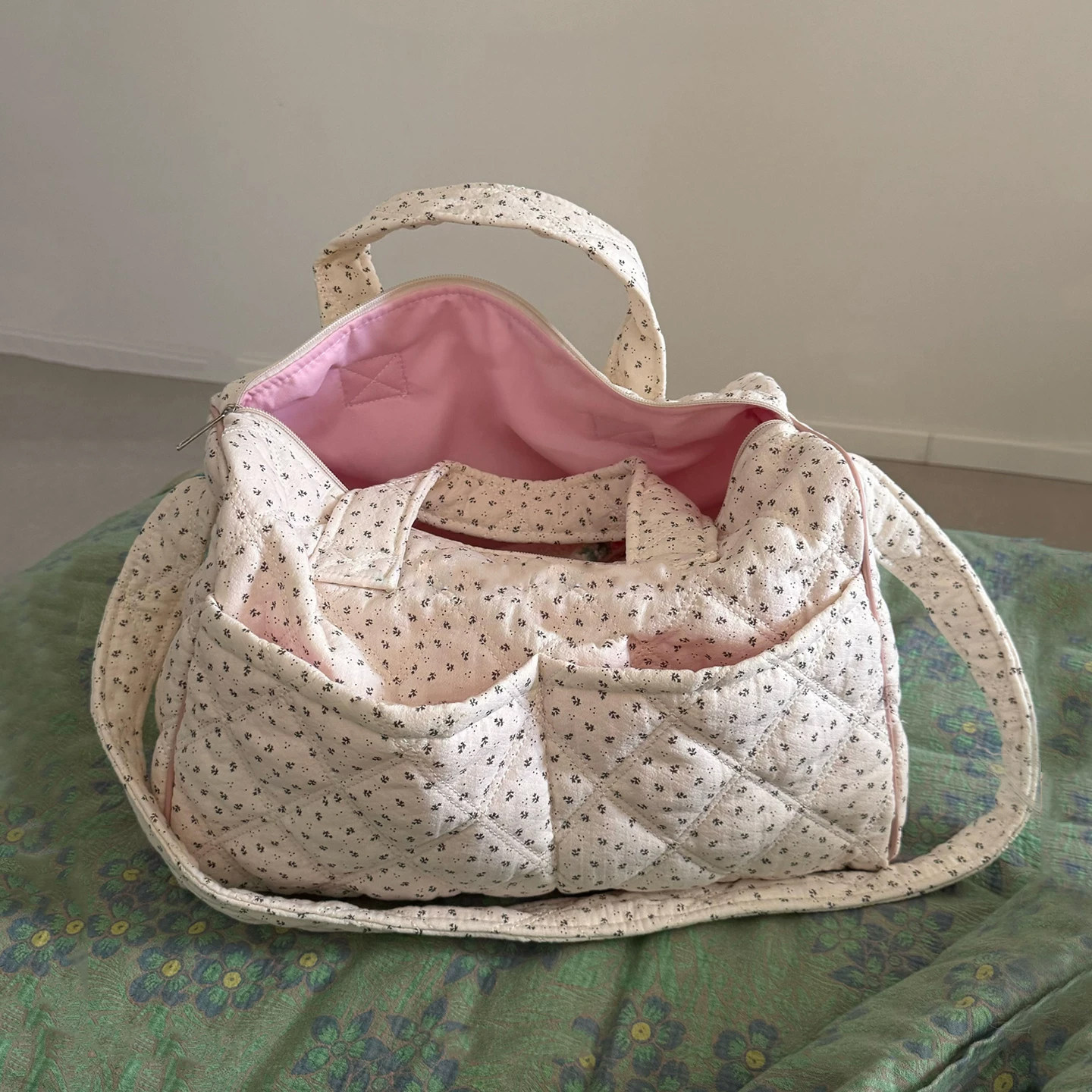 韩系高颜值通勤托特包女士大容量手提包外出旅行运动健身包斜挎包,箱包皮具/热销女包/男包,托特包,淘宝优惠券,粉丝福利购,淘宝优惠卷