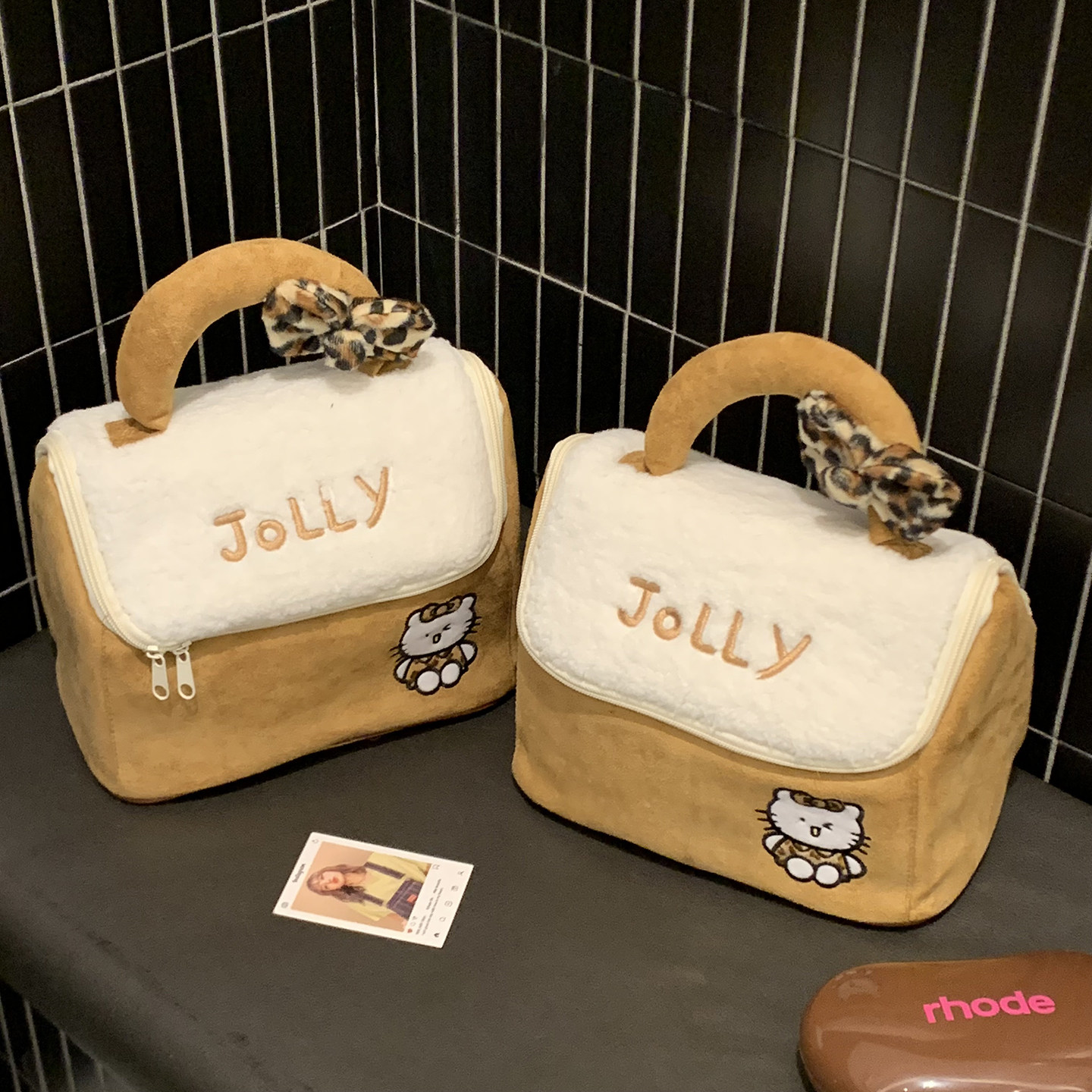 可爱麂皮房子化妆包外出便携化妆品收纳包大容量女士旅行洗漱包