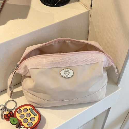 奶油粉化妆包女便携外出精致化妆袋洗漱收纳袋大容量旅行洗漱包