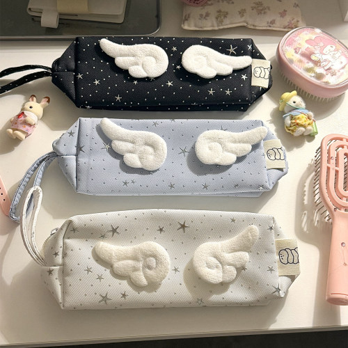 点点星星翅膀笔袋高颜值ins女孩文具袋大容量冷门不撞款文具盒