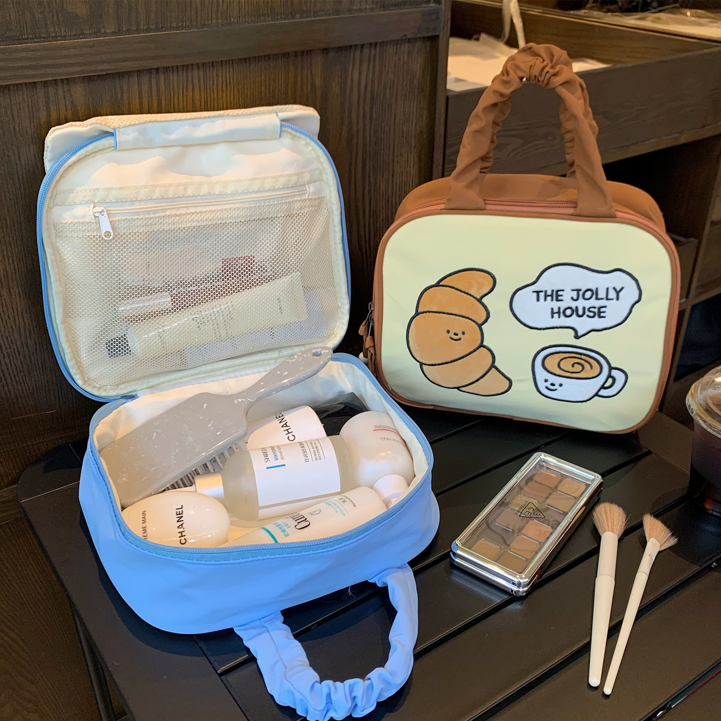 化妆品收纳包化妆包2025新款便携手提旅行洗漱包大容量分区网纱袋
