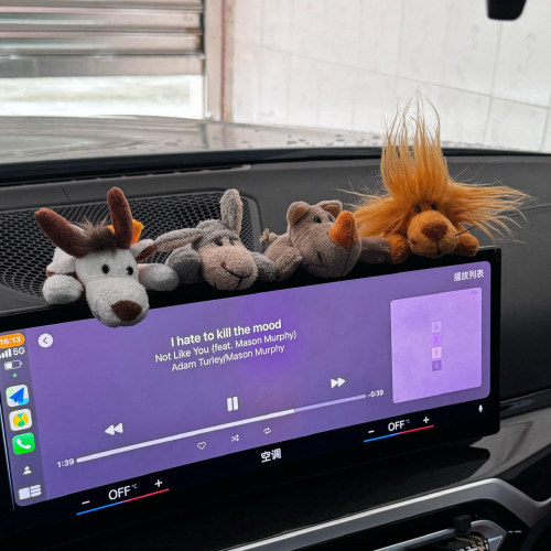 创意汽车趴屏幕装饰品摆件可爱车内中控台显示屏后视镜公仔小玩偶