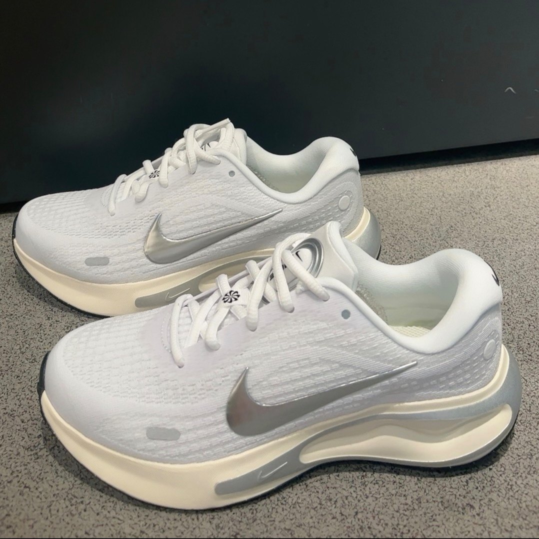 耐克 Nike Journey Run 女子厚底增高夏季运动跑步鞋 FJ7765-104