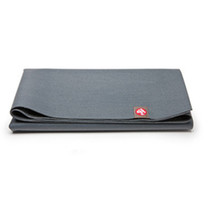 Manduka frog Yoga thin pad natural rubber super thin non slip 1.5mm Yoga pad portable folding carrying pad
