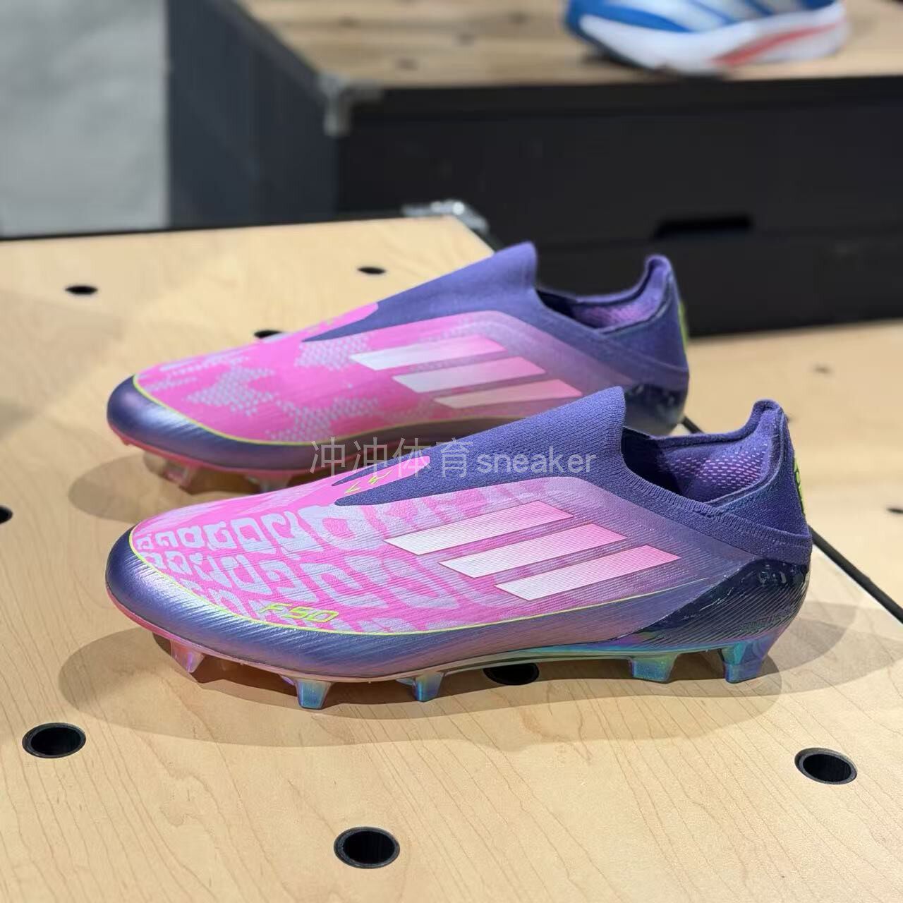 ADIDAS阿迪达斯正品F50 ELITE LACELESS FG胶质长钉足球鞋JS0560