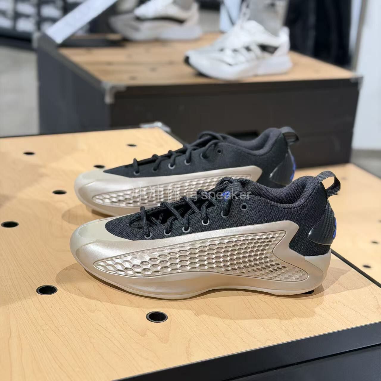 ADIDAS阿迪达斯正品 A.E.1 LOW CHAMPAGNE 运动实战篮球鞋 JQ6133