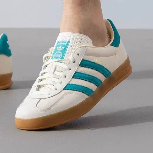 阿迪达斯男女运动休闲低帮板鞋