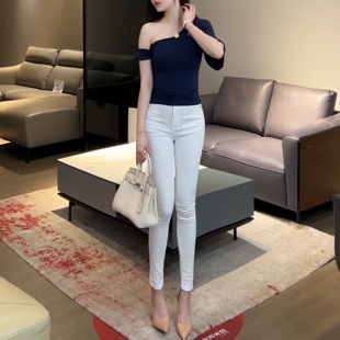 白色牛仔裤女春秋韩国chic名媛纯欲修身紧身丰胯靴裤小脚裤长裤子