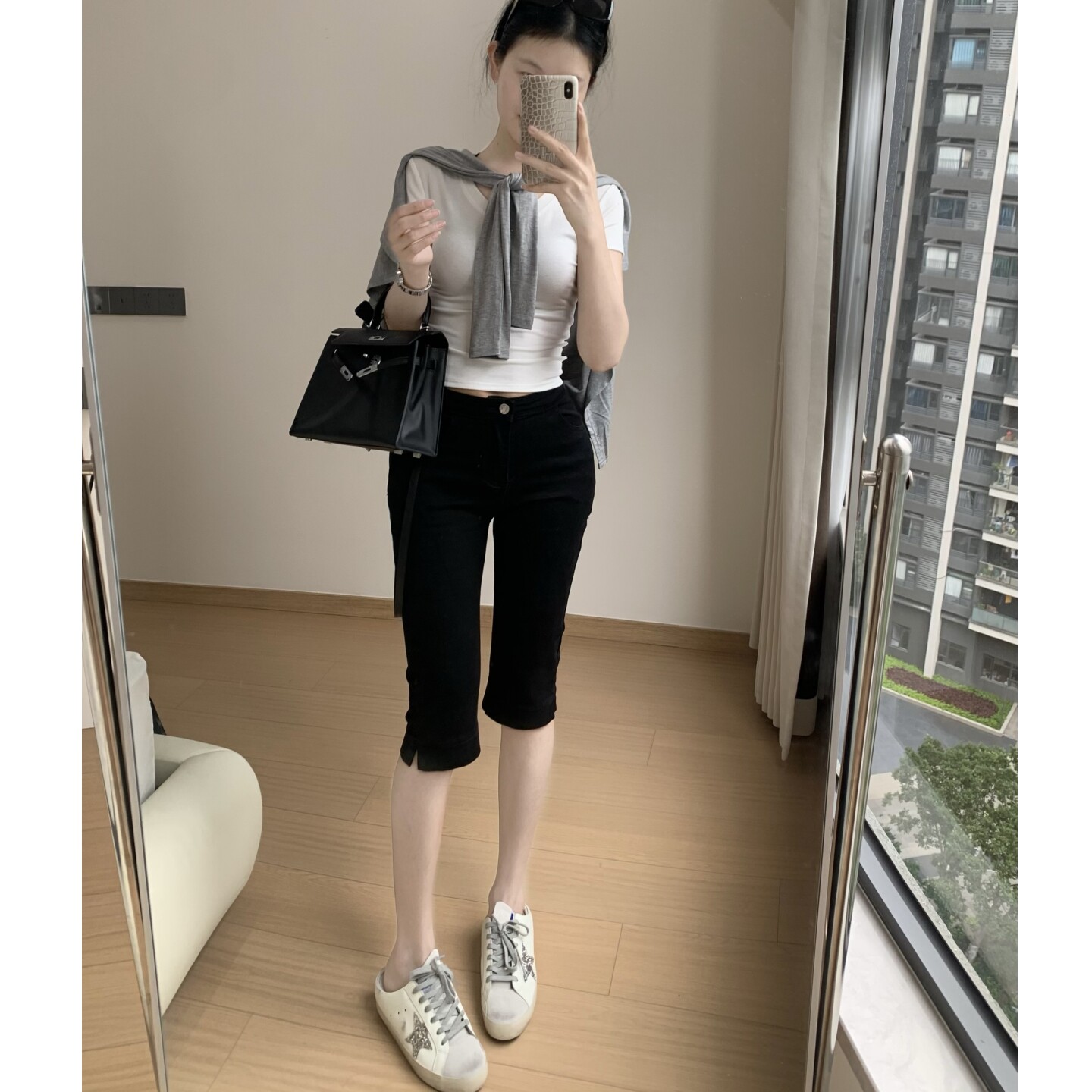 黑色牛仔中裤小脚五分裤图片