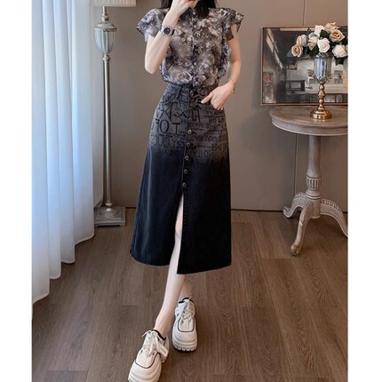 渐变色字母印花开叉牛仔裙女春夏中长款A字裙宽松显瘦百搭半身裙