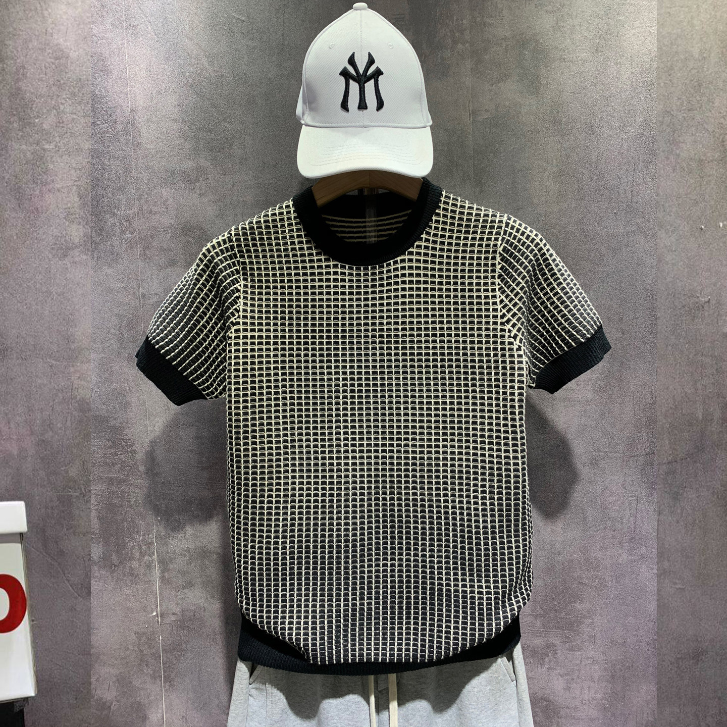 轻奢撞色条纹圆领T恤男短袖夏季高级感痞帅修身潮牌冰丝半袖上衣t