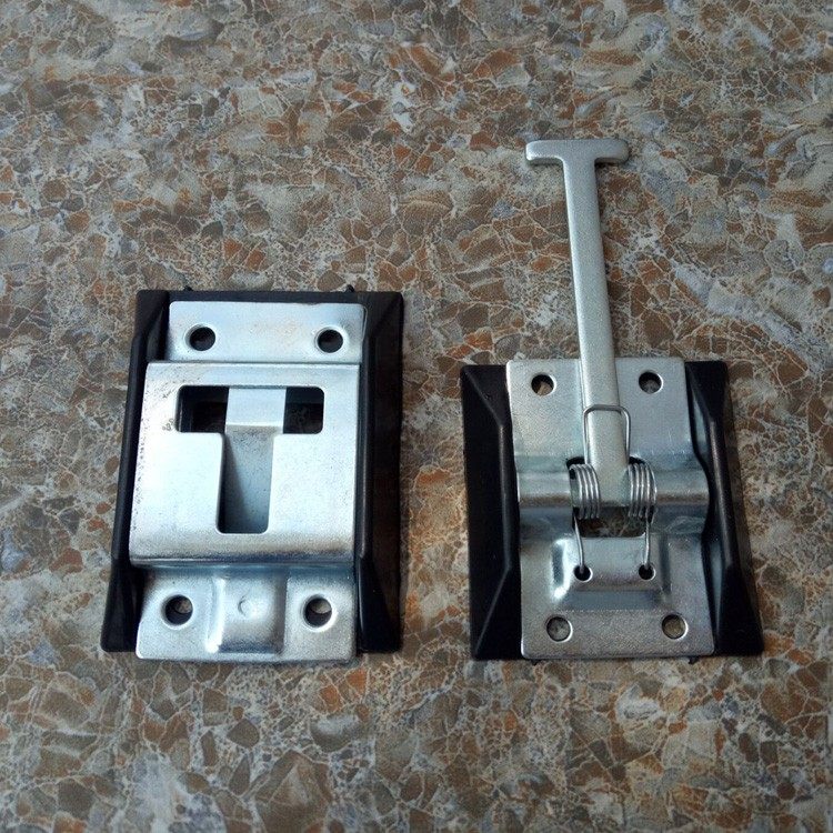 适用江铃顺达凯运凯锐厢货门挂钩集装箱挂扣厢货车车厢门固定钩