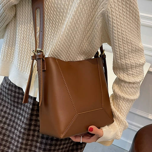 Сумка через плечо, универсальная сумка на одно плечо, коллекция 2023