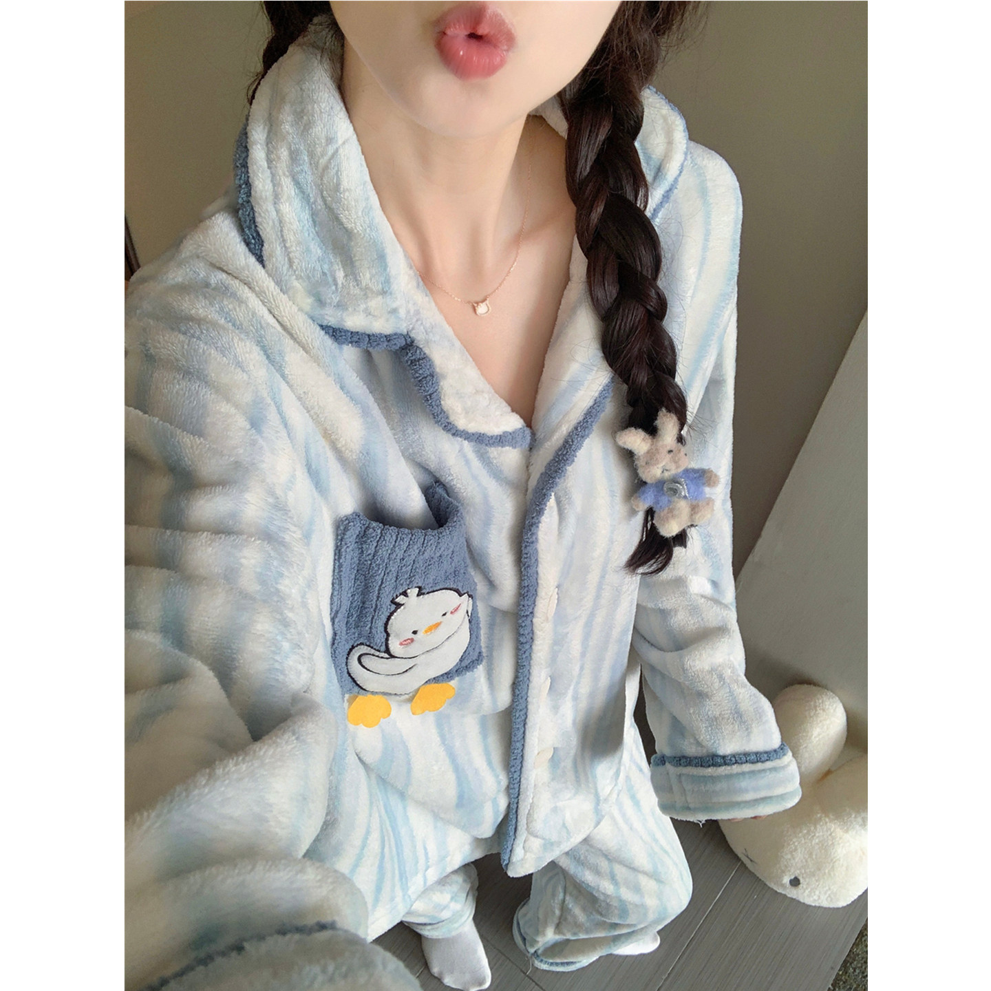 珊瑚绒睡衣女冬季条纹鸭子法兰绒