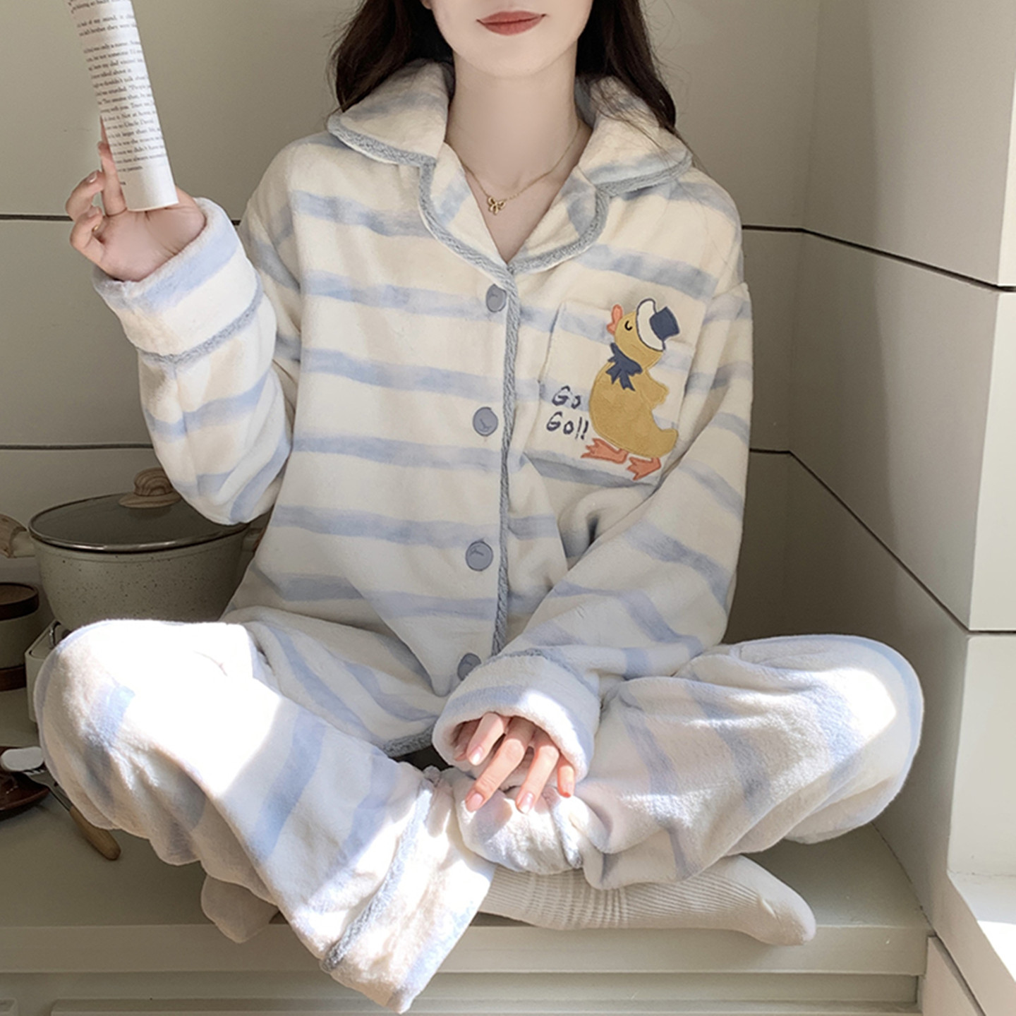 法兰绒睡衣女冬加厚保暖可爱鸭子