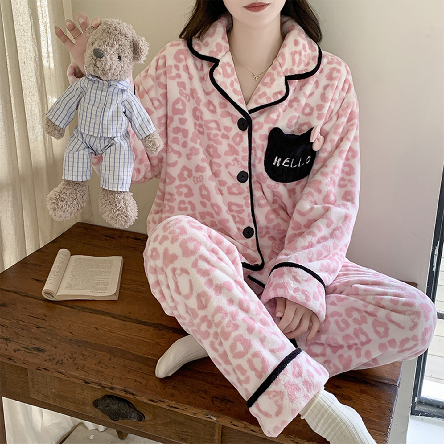 珊瑚绒睡衣女冬季豹纹加厚法兰绒