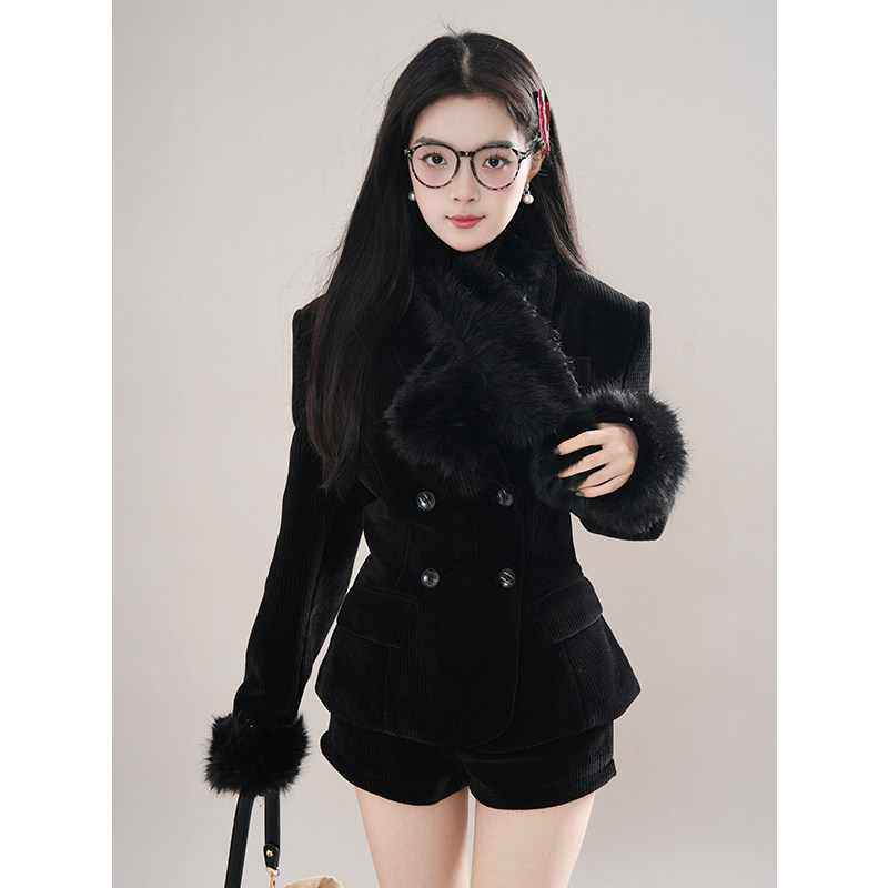 拼毛毛双排扣西装套装女 矜贵千金高腰短裤 冬装韩剧财阀风两件套,女装/女士精品,时尚套装,淘宝优惠券,粉丝福利购,淘宝优惠卷
