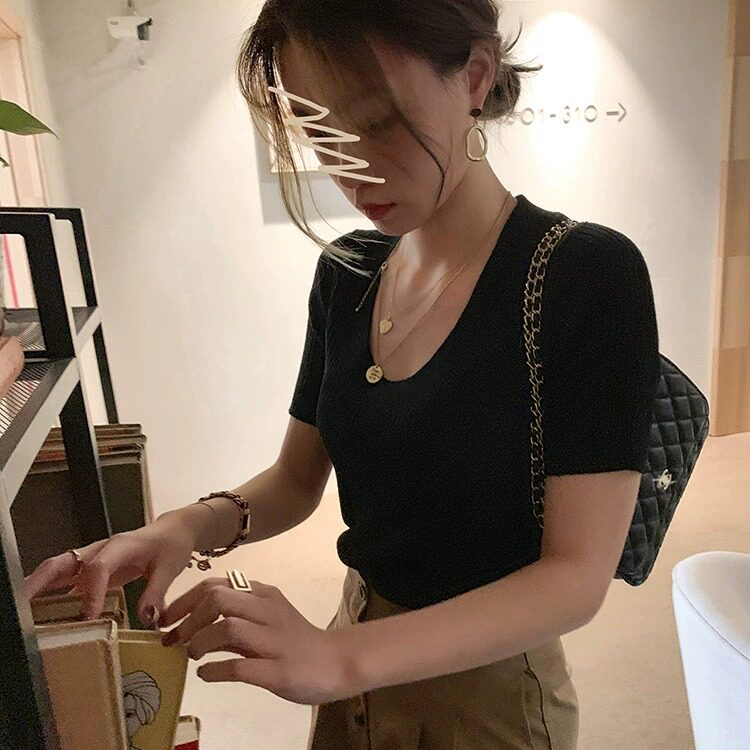2026夏季冰丝新款短袖纯色打底衫T恤女修身U领亲肤针织低圆领上衣