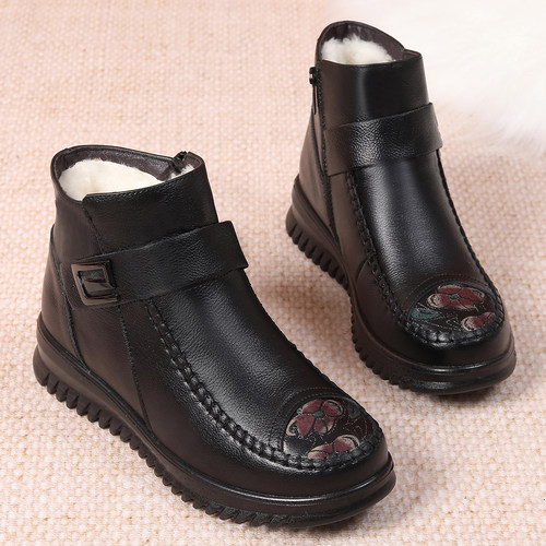 卓芸诗休闲雪地靴平底真皮羊毛