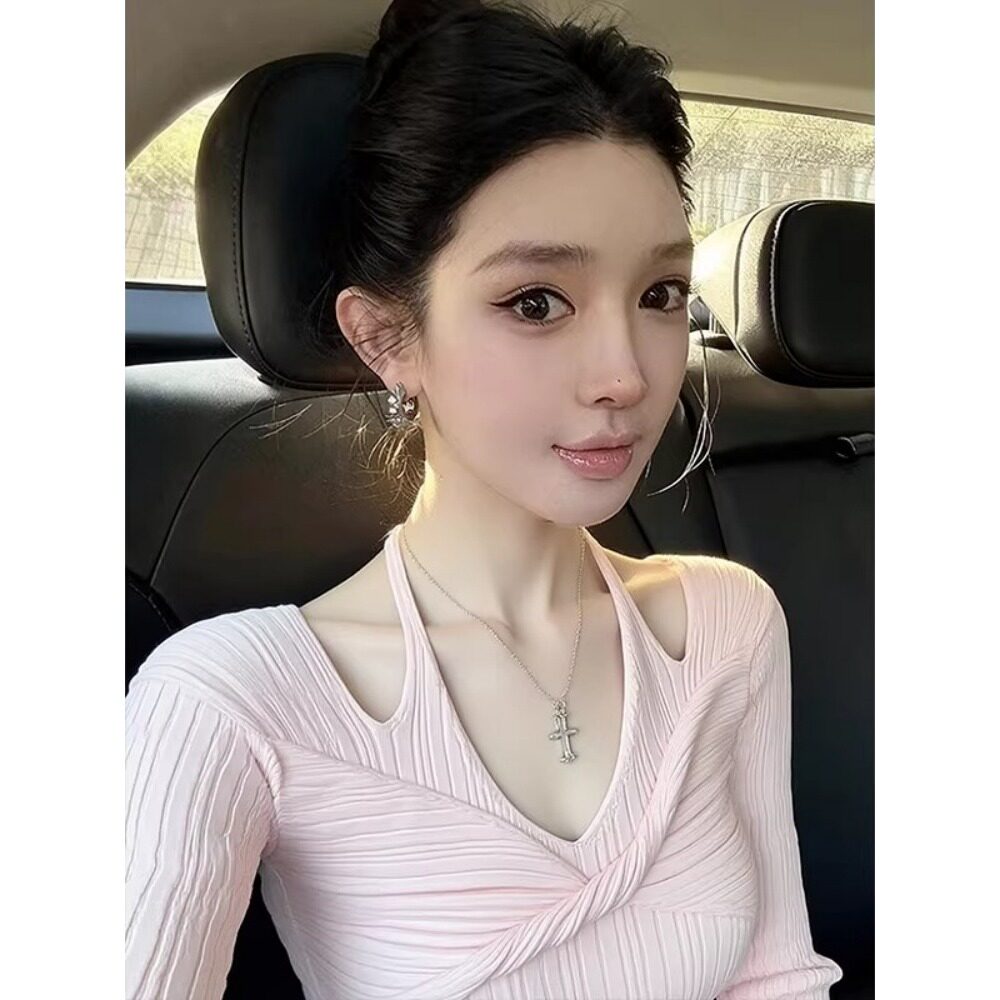 包芯纱洗水法式氛围感修身挂脖毛衣针织打底女内搭秋冬扭结上