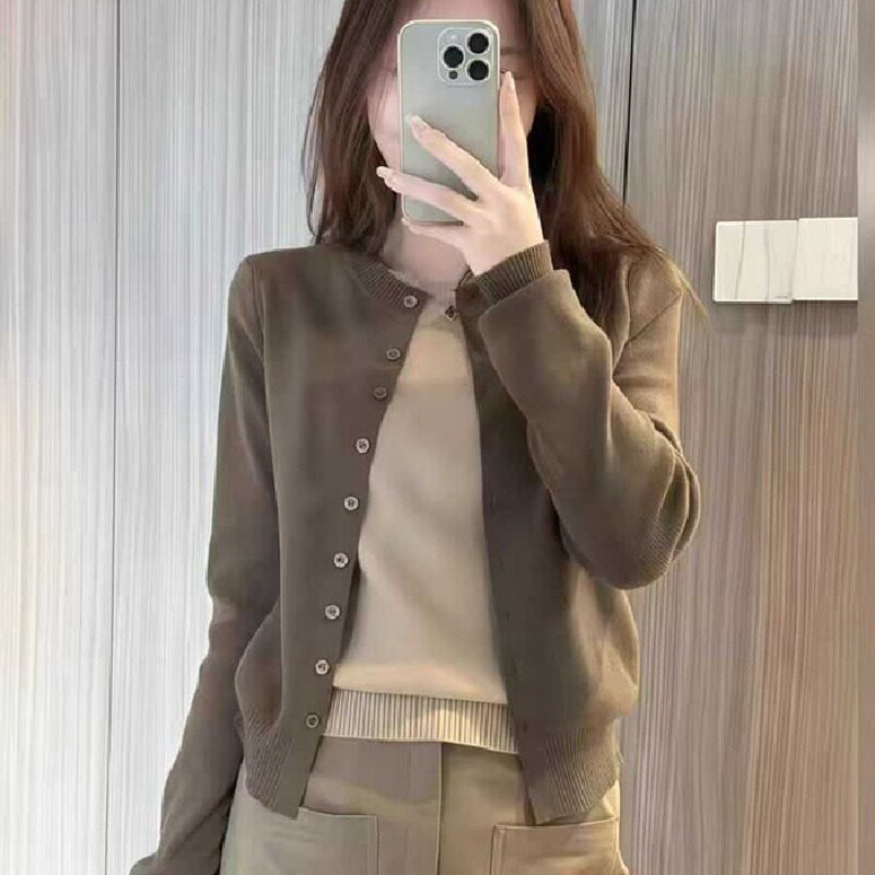 丝光棉洗水简约单排扣针织开衫女秋季软糯设计感假两件上衣