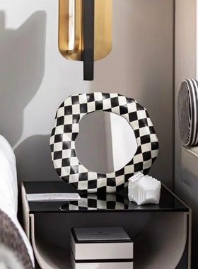 轻奢样板间床头柜软装摆件极简不规则镜子烛台创意组合搭配装饰品