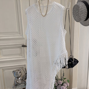 G775镂空花边连衣裙