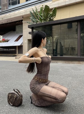 【小众设计师款】设计感透视一字肩抹胸+长裤两件套