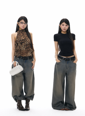 设计感低腰水洗做旧复古宽松烫钻重工牛仔裤长裤+豹纹堆叠感上衣