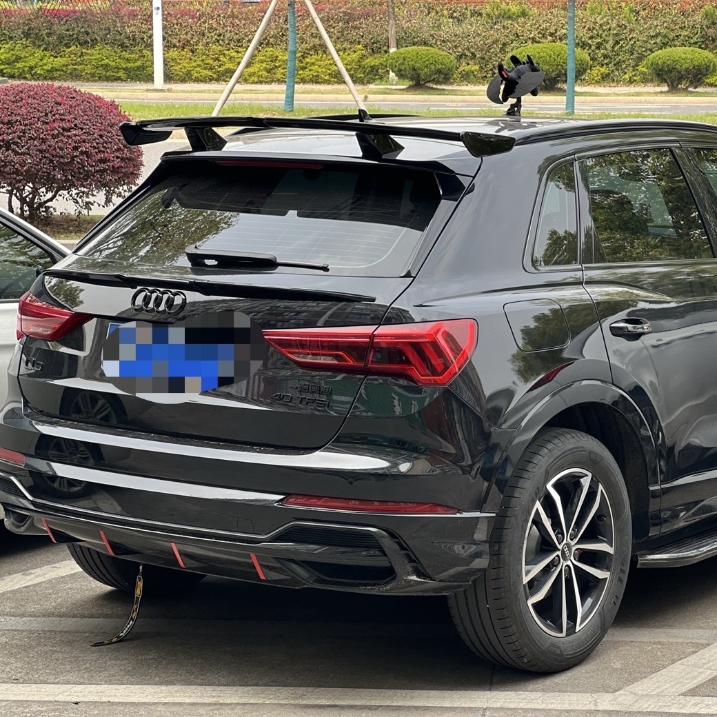Q3尾翼ABS烤漆免打孔碳纤纹