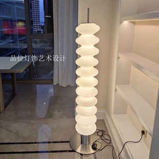 客厅落地灯轻奢高级感现代简约设计师创意个性氛围沙发旁边艺术灯