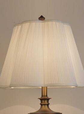 美式欧式布艺灯罩外壳白色梅花型台灯落地灯客厅卧室书房床头简约