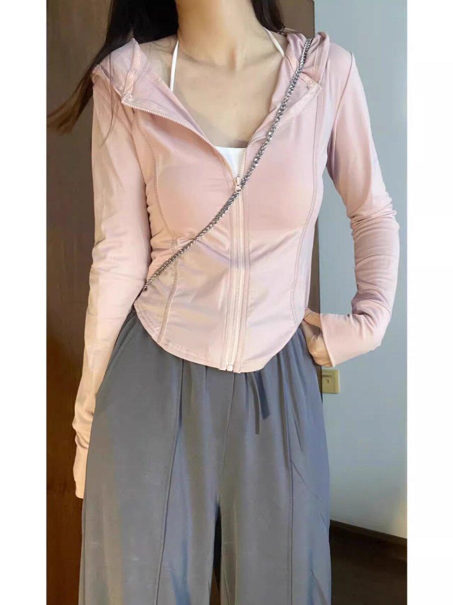 绫致戎美女装官方旗舰店冰丝紧身防晒衣女夏季修身短外套防紫外线