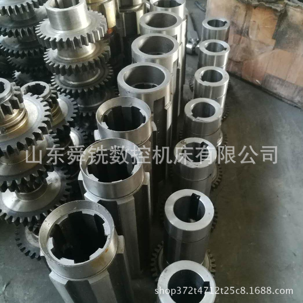 滕州摇臂钻齿轮价格30403050摇臂钻床配件价格丝杆