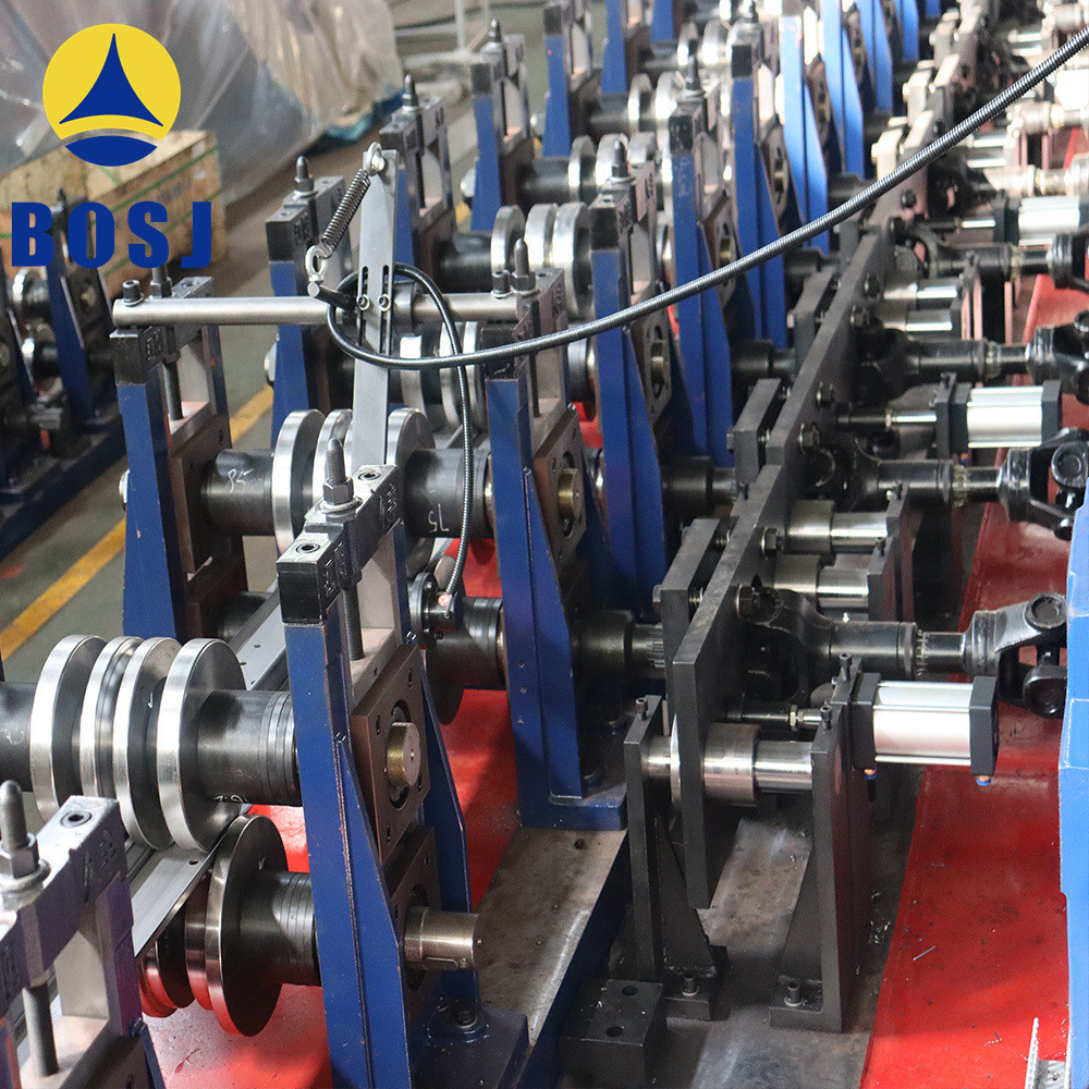 热销生产精密货架机立柱全自动优质成型机器加强筋加工设备