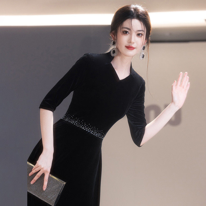 月亦黑色高端指挥晚礼服立领大合唱团演出女长裙主持人钢琴演奏服