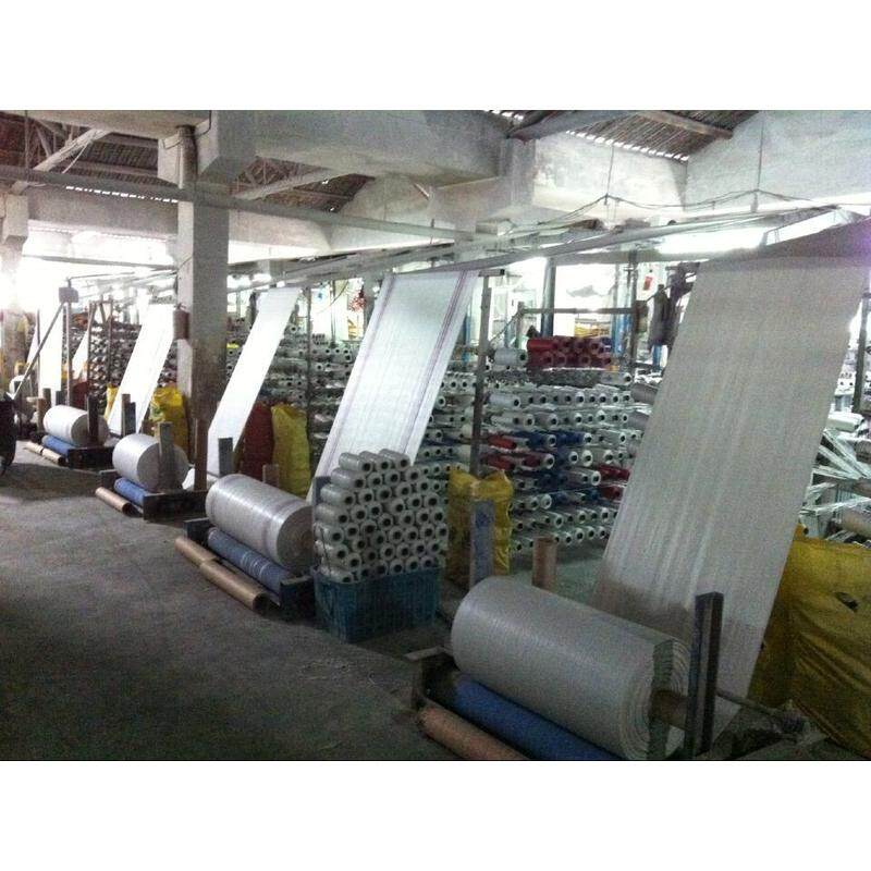 热销塑料编织布覆膜批发卷白色编织袋筒料蛇皮袋半成品筒布料包装